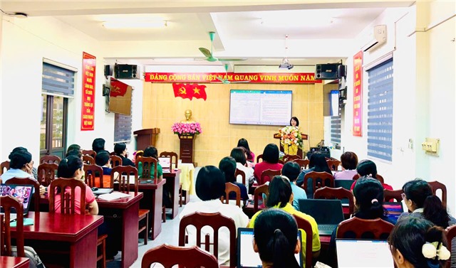 Tập huấn công tác phổ cập giáo dục và xóa mù chữ năm 2025