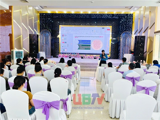 LĐLĐ tỉnh tập huấn Luật Công đoàn, BHXH và thực hiện Quy chế dân chủ ở cơ sở năm 2025 cho các công đoàn cơ sở