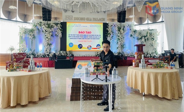 Phường Uông Bí: Đào tạo khởi sự kinh doanh cho doanh nghiệp vừa và nhỏ trong lĩnh vực thương mại điện tử