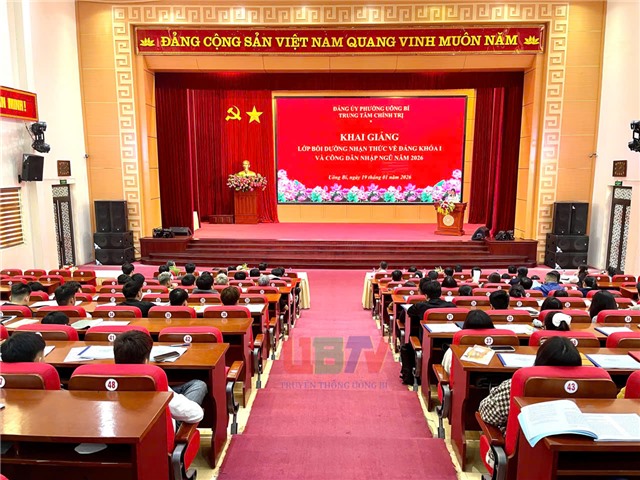 Khai giảng lớp bồi dưỡng nhận thức về Đảng khoá I và công dân nhập ngũ năm 2026