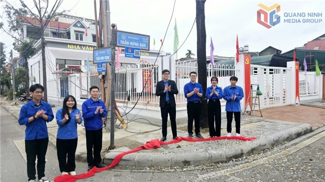 Đưa "ánh sáng số" đến cộng đồng