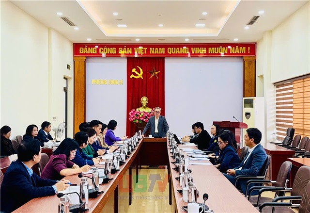 Đoàn công tác Sở Công Thương làm việc với phường Uông Bí về công tác bảo đảm an toàn thực phẩm dịp Tết