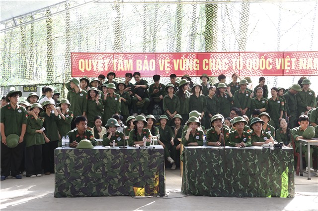 Học sinh các trường học trên địa bàn phường Uông Bí tham quan Căn cứ chiến đấu khu vực phòng thủ năm 2026