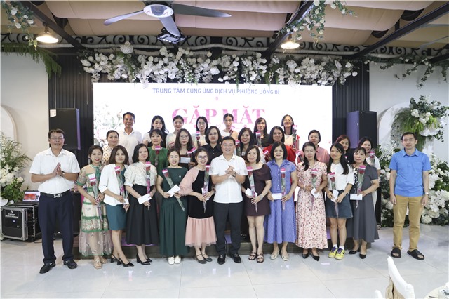 Trung tâm Cung ứng Dịch vụ phường Uông Bí tổ chức gặp mặt nhân ngày Phụ nữ Việt Nam 20/10 năm 2026