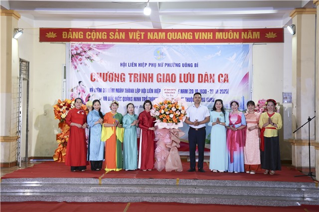 Hội LHPN phường Uông Bí tổ chức Chương trình giao lưu dân ca “Hồn quê trong câu hát”