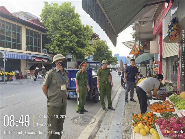 Phường Uông Bí: Quyết liệt xử lý vi phạm trật tự đô thị tại các tuyến đường trọng điểm