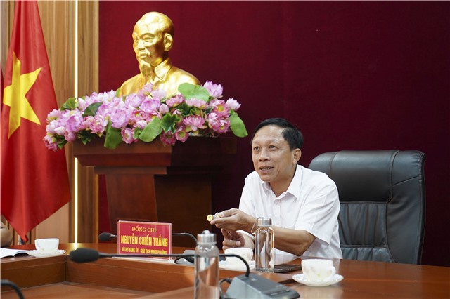 THƯỜNG TRỰC ĐẢNG ỦY NGHE VÀ CHO Ý KIẾN ĐỐI VỚI CHỦ TRƯƠNG ĐẦU TƯ ĐỀ ÁN TUYẾN ĐƯỜNG CỨU HỘ TỪ CHÙA BA VÀNG LÊN ĐỈNH BÌNH HƯƠNG, PHƯỜNG UÔNG BÍ VÀ KHU DU LỊCH LỰNG XANH VÀ BÌNH HƯƠNG