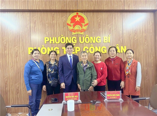 Chủ tịch UBND phường Uông Bí tiếp dân ngay ngày làm việc đầu tiên sau kỳ nghỉ Tết
