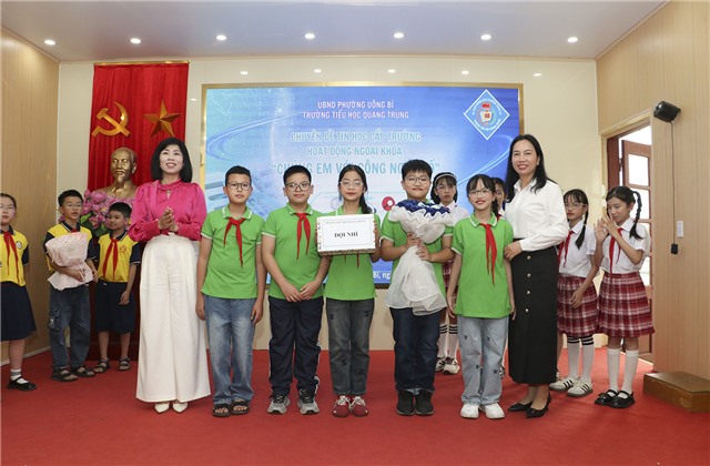 Trường Tiểu học Quang Trung hoạt động ngoại khóa “Chúng em với công nghệ số”