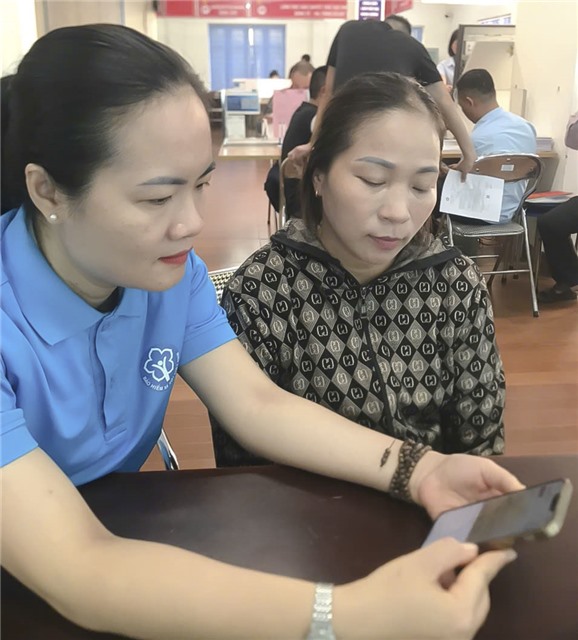 Đẩy mạnh sử dụng căn cước công dân gắn chip thay thế thẻ BHYT giấy - Tạo thuận lợi cho người dân khi khám, chữa bệnh 