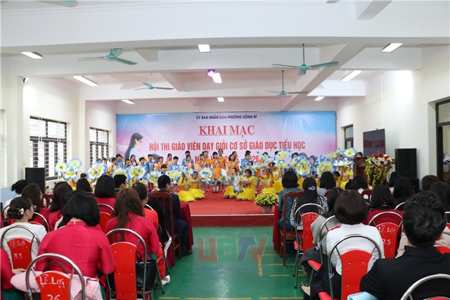 Khai mạc Hội thi giáo viên dạy giỏi tiểu học phường Uông Bí, năm học 2025-2026
