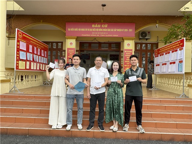 Phường Uông Bí rộn ràng ngày hội non sông