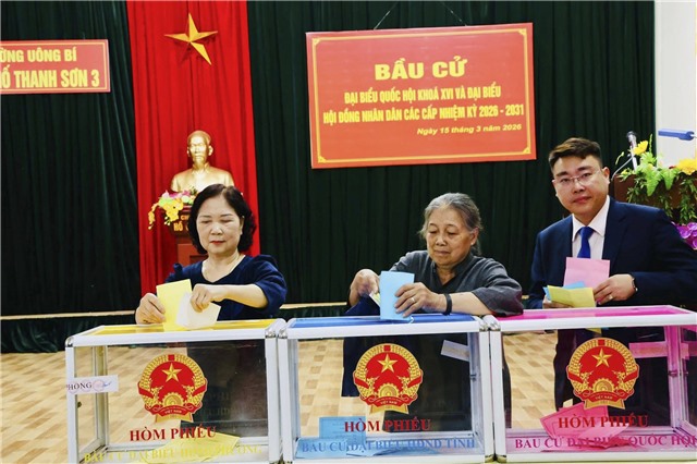 Phường Uông Bí: Đến 10h ngày 15/3, tỷ lệ cử tri đi bầu đạt 81,98%