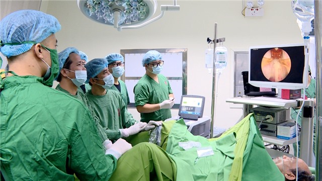 Lần đầu tiên triển khai kỹ thuật Rezum điều trị phì đại tuyến tiền liệt tại Quảng Ninh