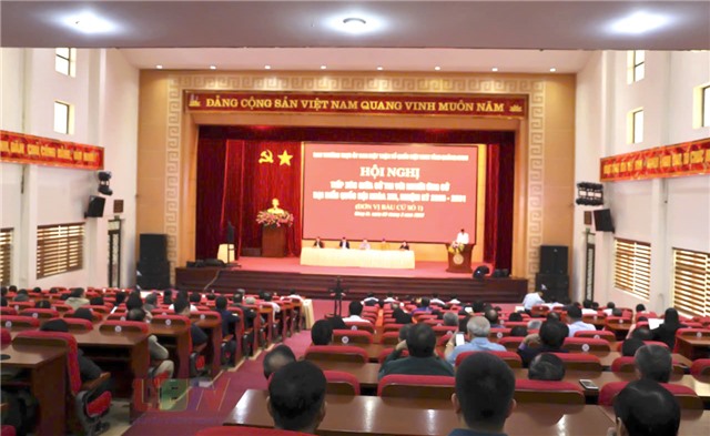 Hội nghị tiếp xúc cử tri với người ứng cử đại biểu Quốc hội khóa XVI, đơn vị bầu cử số 1