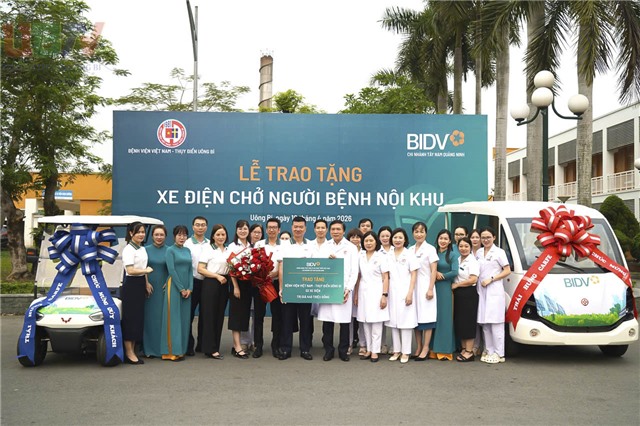 Ngân hàng BIDV Chi nhánh Tây Nam Quảng Ninh: Trao tặng 2 xe điện chở bệnh nhân nội khu cho Bệnh viện Việt Nam – Thụy Điển Uông Bí