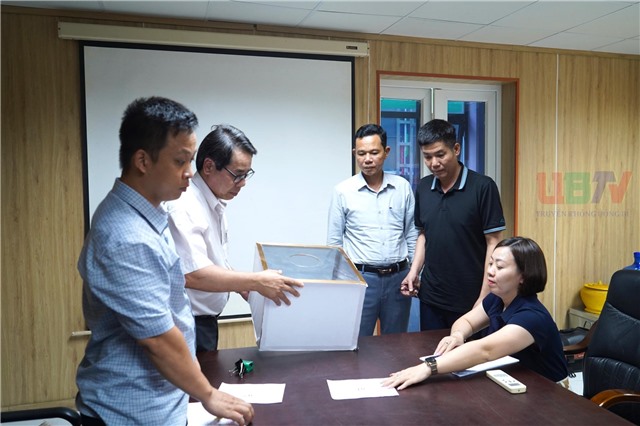 Bốc thăm xác định vị trí ô đất tái định cư cho 6 hộ dân thuộc dự án mở rộng Bệnh viện Việt Nam - Thụy Điển