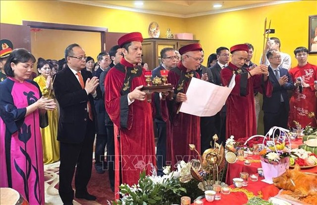 Giỗ Tổ Hùng Vương 2026 ở nước ngoài: Mỗi cộng đồng một cách "giữ cội"