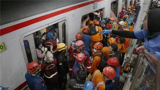 Điện chia buồn về vụ tai nạn đường sắt nghiêm trọng ở Indonesia