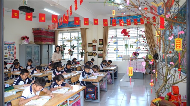 Miễn phí sách giáo khoa