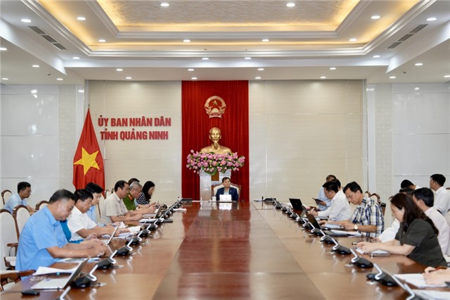 Đẩy mạnh phát triển kinh tế tư nhân và nâng cao chất lượng các lĩnh vực xã hội