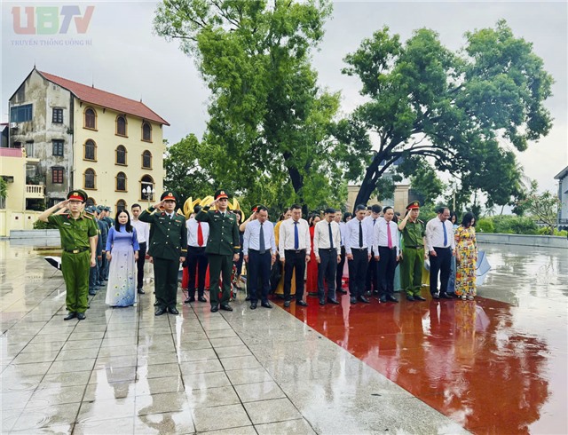 Phường Uông Bí: Dâng hương tưởng niệm Chủ tịch Hồ Chí Minh nhân dịp Kỷ niệm 136 năm Ngày sinh Chủ tịch Hồ Chí Minh (19/5/1890 - 19/5/2026)