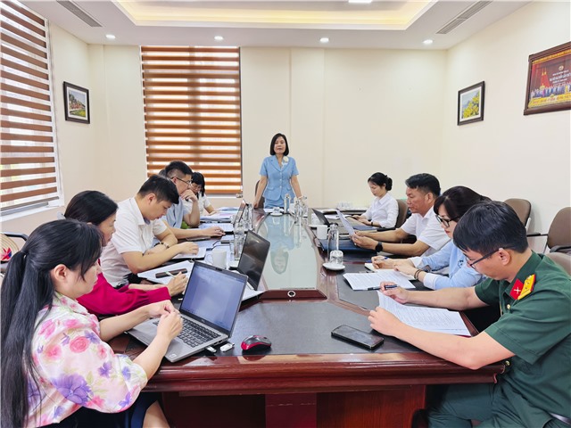 Nghe báo cáo công tác chuẩn bị triển khai các hoạt động chào mừng 01 năm vận hành chính quyền địa phương 2 cấp