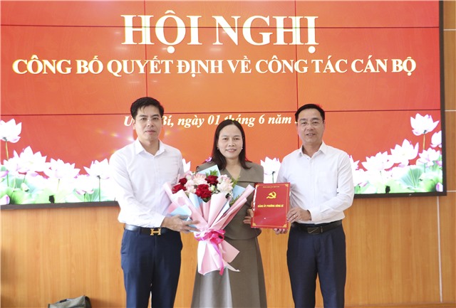 Phường Uông Bí: Công bố quyết định về công tác cán bộ
