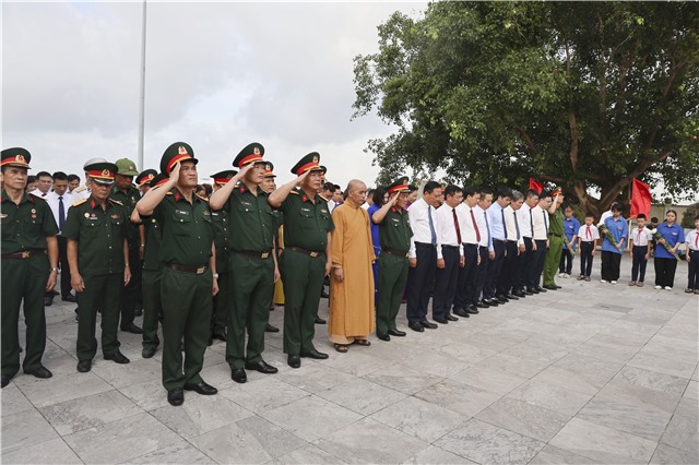 Phường Uông Bí: Triển khai “Chiến dịch 500 ngày đêm đẩy mạnh thực hiện tìm kiếm, quy tập và xác định danh tính hài cốt liệt sỹ”