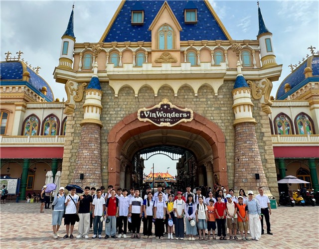Công đoàn Công ty Nhiệt điện Uông Bí: Tuyên dương và trao thưởng cho con CBCNV đạt thành tích xuất sắc năm học 2025-2026 
