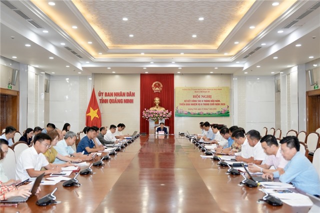 Tăng cường bảo vệ vững chắc nền tảng tư tưởng của Đảng trong tình hình mới