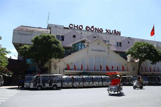 Miền Bắc nắng nóng gay gắt lên sát ngưỡng 40 độ