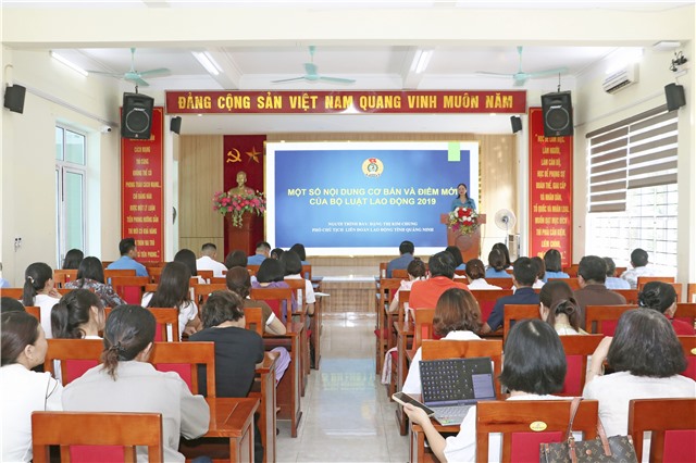 Công đoàn phường Uông Bí tuyên truyền, phổ biến Luật Lao động, Luật Bảo hiểm xã hội