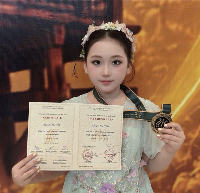 CÔ BÉ 8 TUỔI Ở PHƯỜNG UÔNG BÍ GIÀNH GIẢI VÀNG PIANO TẠI LIÊN HOAN ÂM NHẠC TOÀN QUỐC