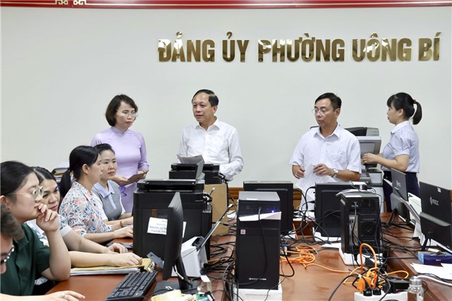 Phường Uông Bí đẩy nhanh số hóa hồ sơ đảng viên