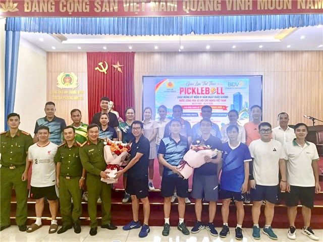 Giao lưu Pickleball chào mừng Quốc khánh 2/9 và sự kiện Quảng Ninh trở thành thành phố trực thuộc Trung ương