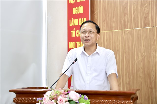 Đồng chí Bí thư Đảng uỷ Nguyễn Chiến Thắng dự sinh hoạt Chi bộ điểm Chi bộ Khoa học xã hội, Đảng bộ Trường THCS Nguyễn Trãi