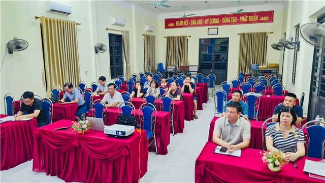 Vận động 05 hộ dân chưa đồng thuận triển khai thực hiện dự án nâng cấp, sửa chữa tuyến mương nước ngõ 58 phố Đá Cổng