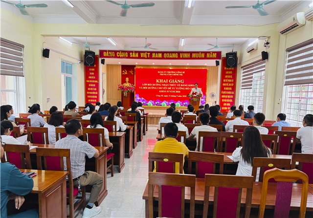 Khai giảng lớp bồi dưỡng nhận thức về Đảng khóa V và bồi dưỡng chuyên đề tư tưởng Hồ Chí Minh khóa II năm 2026