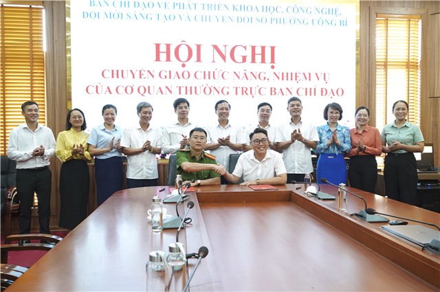 Phường Uông Bí đẩy mạnh chuyển đổi số, tập trung tháo gỡ các điểm nghẽn trong những tháng cuối năm
