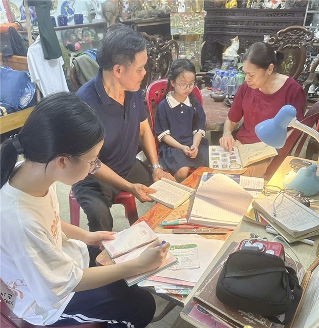 Chuyện nhà ông Biên “Một gia đình hiếu học” ở phường Uông Bí